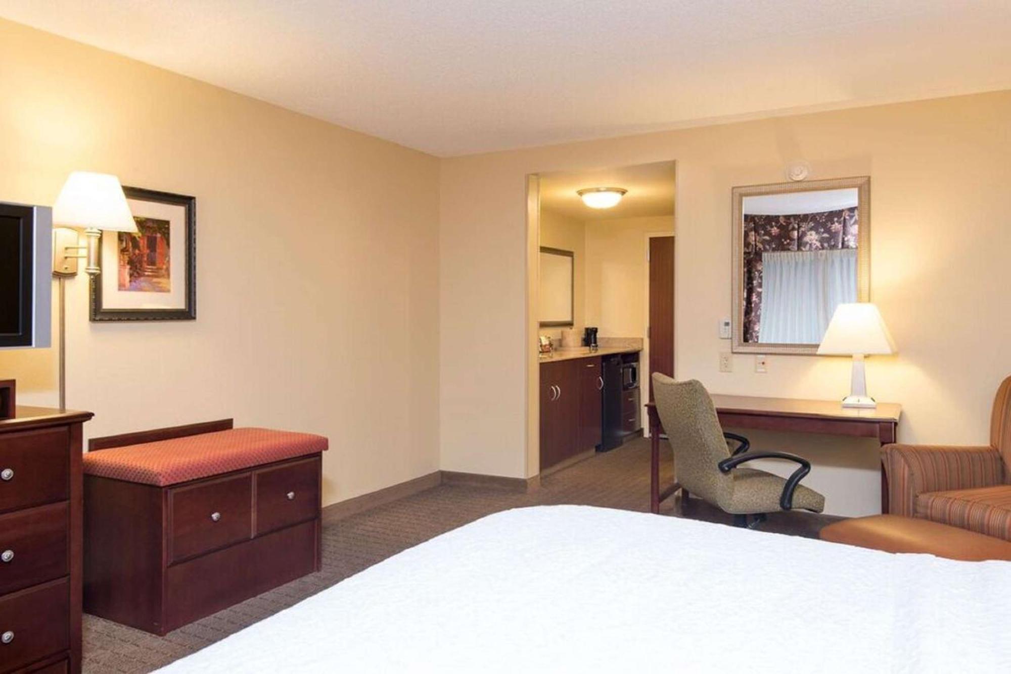 Hampton Inn Schenectady Exterior foto