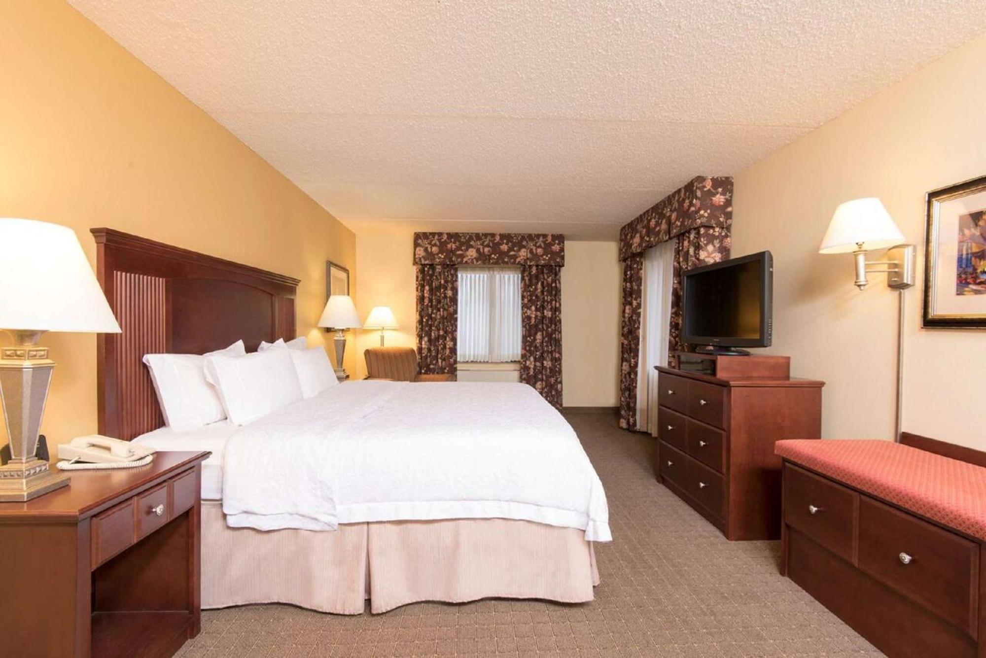 Hampton Inn Schenectady Exterior foto