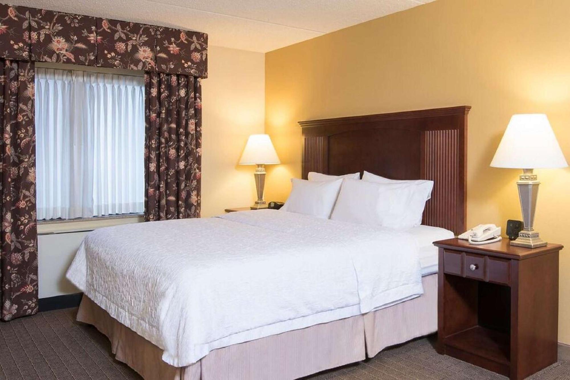 Hampton Inn Schenectady Exterior foto